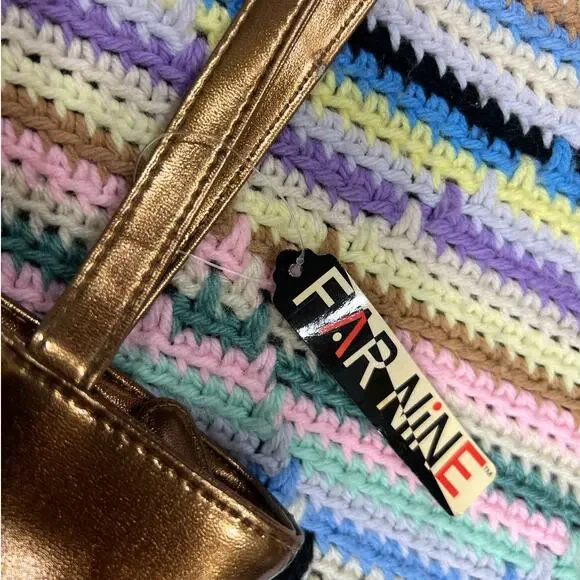 y2k Far Nine Bronze Clock Purse - Picture 5 of 12